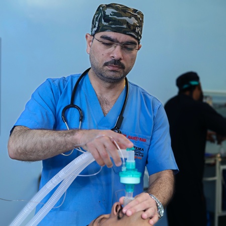 Comprehensive Laparoscopic ureterolithotomy Care Meerut